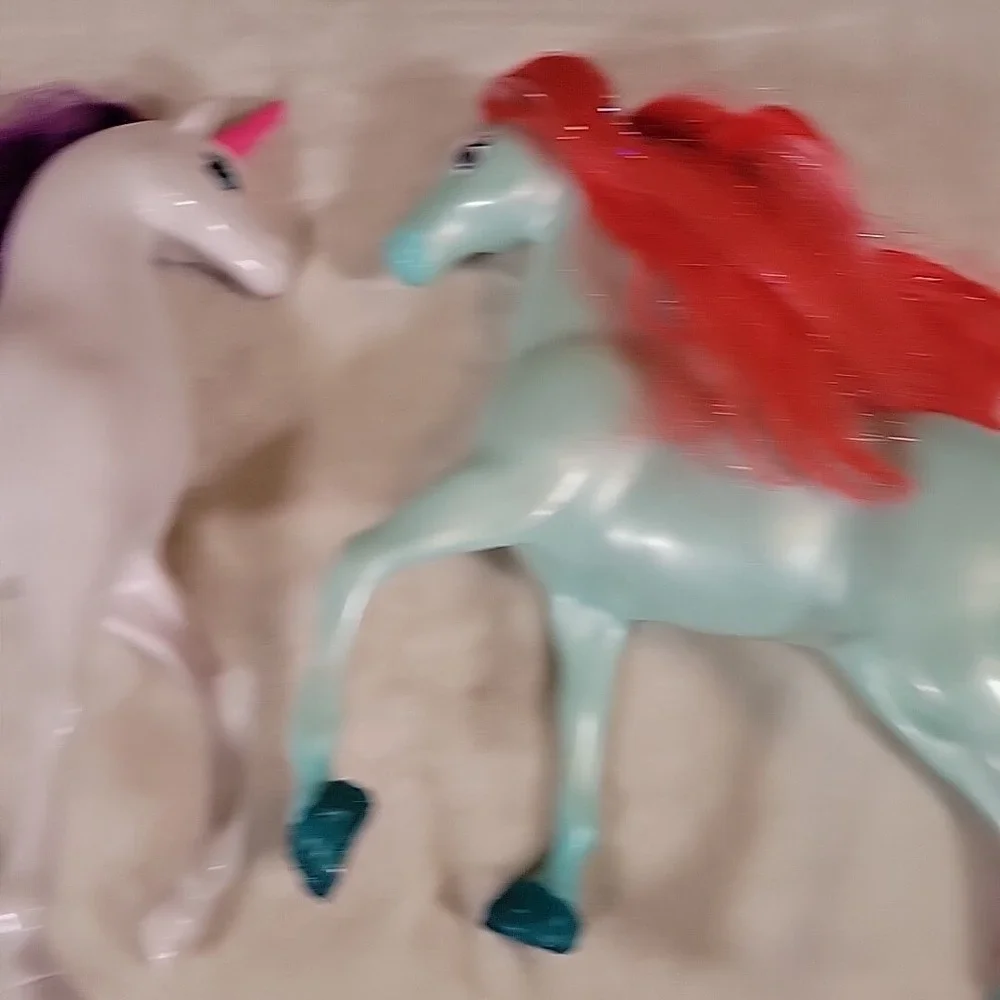 2 Disney Princess Ariel Barbie Shimmer Royal Horse Little Mermaid Pink & Purple